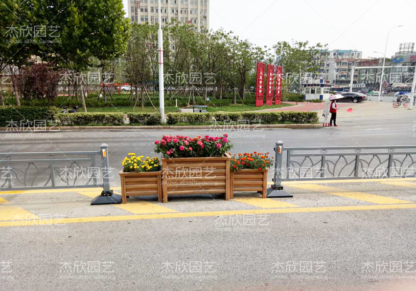 为什么大家都选择护栏花箱？